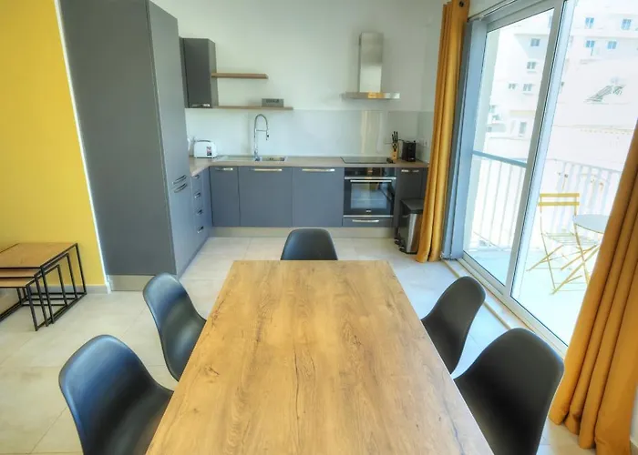 Apartman Spacious One Bedroom With Study Jgri1-1 *