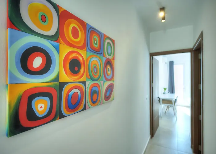 Apartment Spacious One Bedroom With Study Jgri1-1