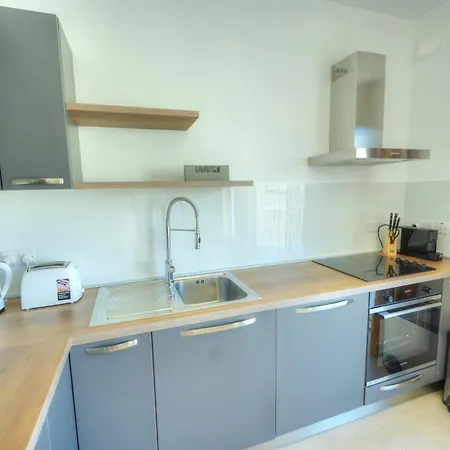 Spacious One Bedroom With Study Jgri1-1 Appartement Sliema
