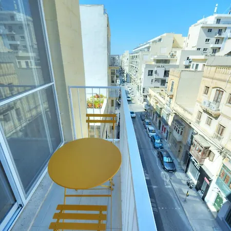 Spacious One Bedroom With Study Jgri1-1 * Sliema